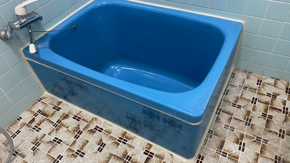 片野西の戸建て。昔ながらの浴槽