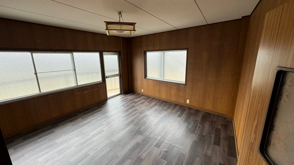直したあとの部屋。次に住む人を待っています